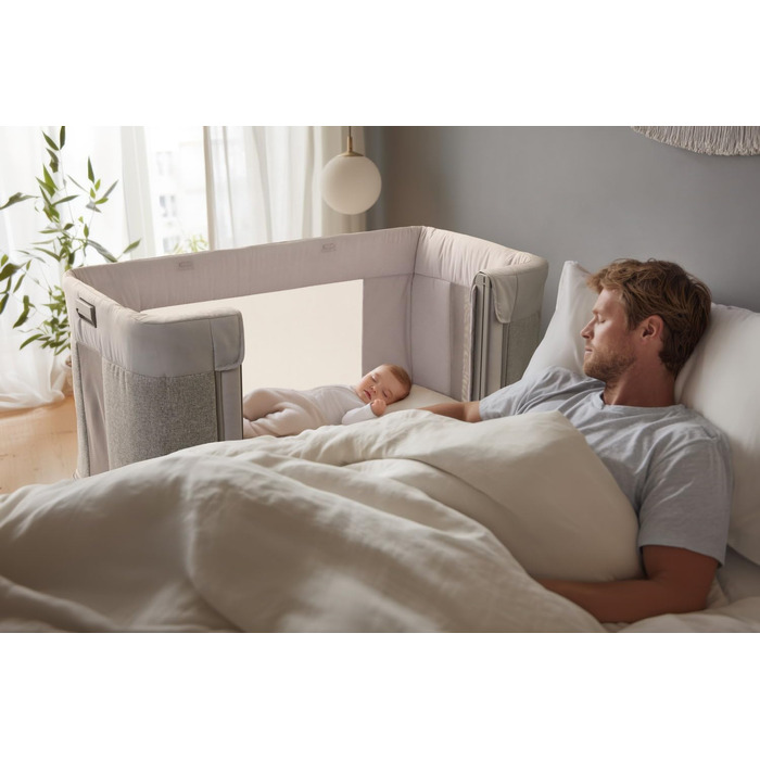 Дитяче ліжечко 3-в-1 для новонароджених, приліжкове ліжечко, яке трансформується в ліжко Монтессорі, до 4 років (22 кг), регульована висота, хороша циркуляція повітря, 4 колеса, включаючи матрац, світло-сірий колір, 2Me Forever