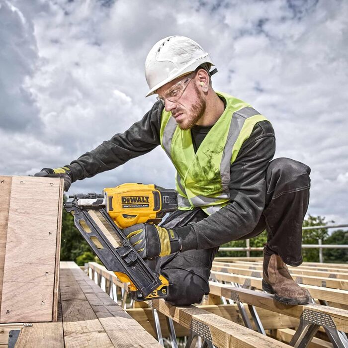 Безщітковий каркасний цвяходер нового покоління, порожній блок, 930N-XJ 18V XR