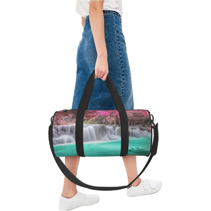 Спортивна сумка для подорожей, малюнок Водоспад, чорна, універсальний розмір