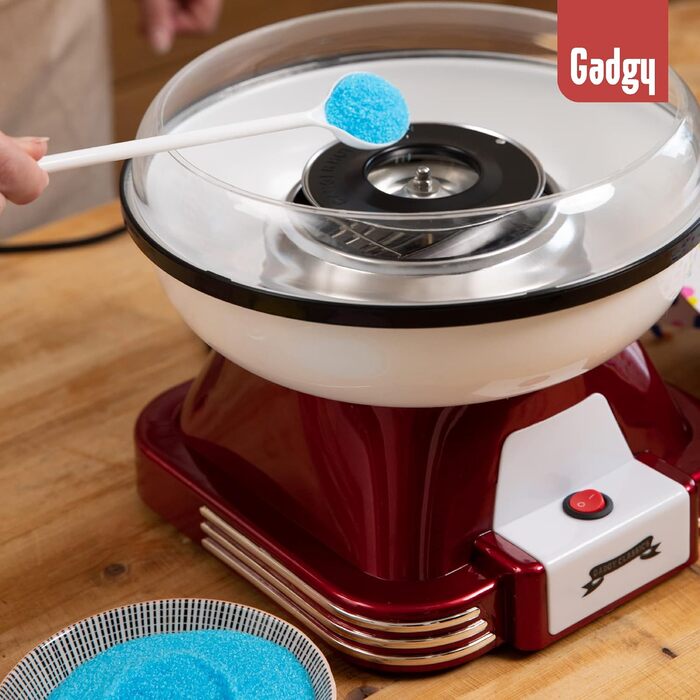 Машина для виробництва солодкої вати Gadgy - Ретро машина для виробництва солодкої вати - Машина для виробництва солодкої вати з паличками для їжі та мірною ложкою - висота 22 см Червоний білий - 500 Вт машина для виробництва солодкої вати для дому