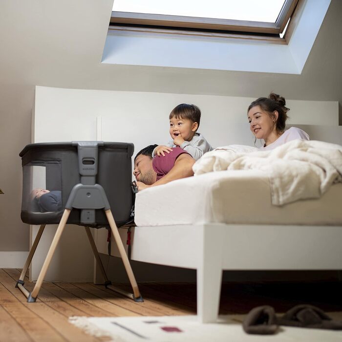 Ліжечко-тумбочка Maxi-Cosi Tori 2-в-1, ліжечко, від 0 до приблизно 6 місяців, 0-9 кг, компактно складається, легка, 5 регулювань висоти, портативне ліжечко-тумбочка з дихаючою сітчастою тканиною, колір Beyond Grey