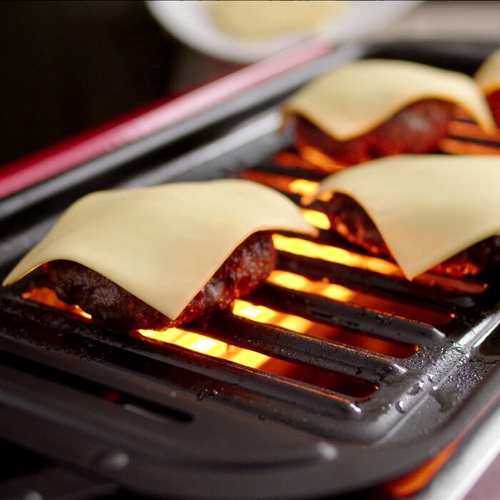 Червоний - Гриль для приміщень, ротаційний гриль і настільний гриль - Гриль для курки - Електричний гриль - Максимальна місткість - Функція автоматичного відключення - Duo інфрачервоні нагрівальні елементи