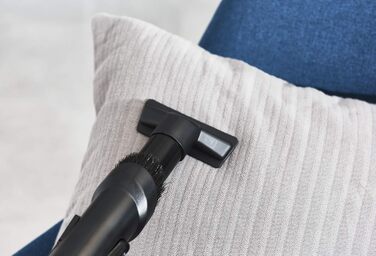 Компактний потужний пилосос з мішком 750 Вт об'єм пилозбірника 3 літри щілинна насадка 2-в-1 для всіх типів підлоги. вкл. всмоктув