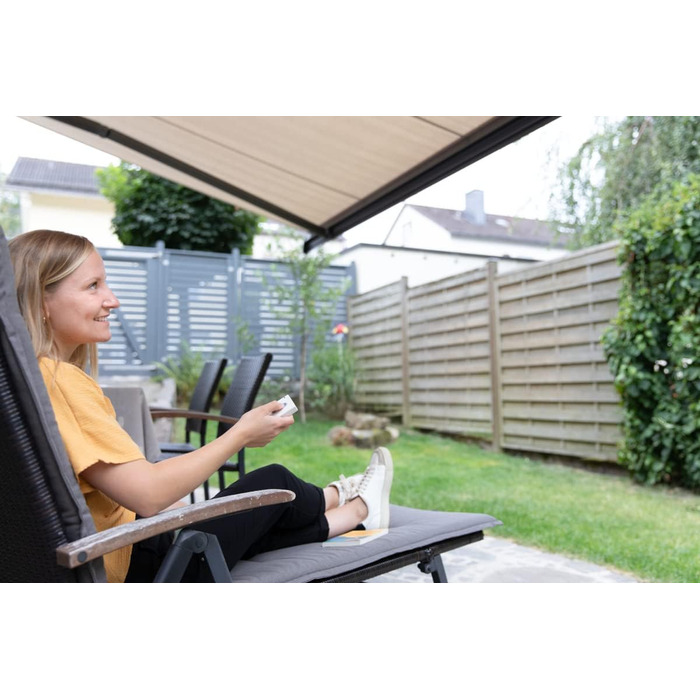 Преміальний радіокерований двигун для маркіз з акумулятором, 10 Н, макс. площа 12 м, легко дообладнається сонячною панеллю, вкл. блок живлення та настінне кріплення (одинарний), 20264