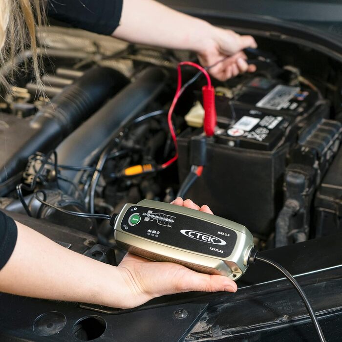 Багатофункціональний зарядний пристрій CTEK MXS 3.8 з 7-ступінчастою програмою, 12 В 3,8 А (штекер ЄС) одинарний