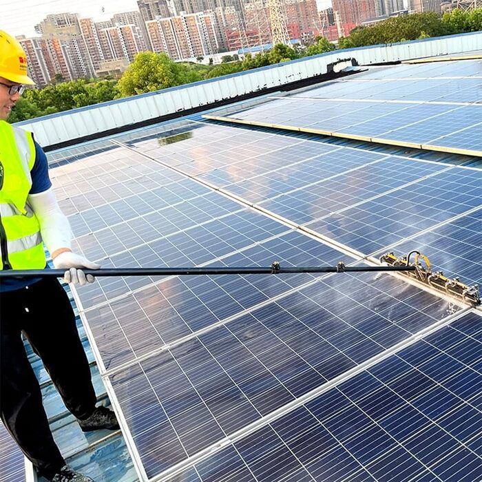 Щітка для чищення фотоелектричних елементів з телескопічною ручкою, телескопічна щітка для чищення фотоелектричних елементів, що о