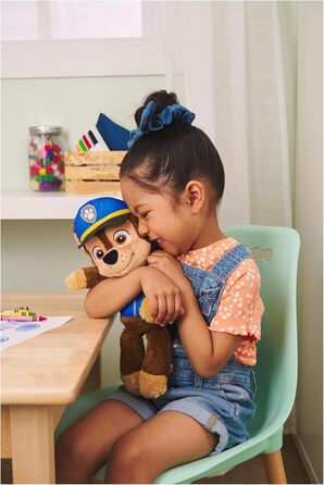М'яка іграшка GUND Щенячий патруль Чейз, 30 см - високоякісна плюшева іграшка з м'якого велюру з вишитими очима, автентична копія персонажа з мультсеріалу, для дітей від 1 року.