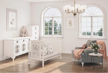 Звичне дерев&39яне дитяче ліжко 60120 см Модель Два ведмеді біле з бар&39єром для перетворення 3-позиційна регульована по висоті рейкова основа знімні бруски без матраца. Дитяче ліжко