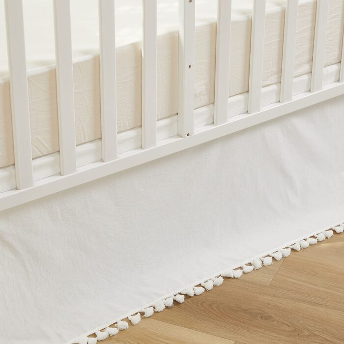 Бохо Богемна спідниця для дитячого ліжечка для дівчинки та хлопчика з пилом та рюшами - Нейтральний однотоний кремовий білий Фермерський шик 100 прана бавовна Мінімалістична бахрома з китицями Макраме Білий/Розкішний сад