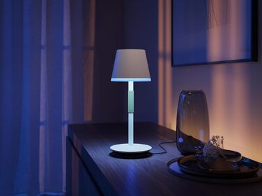 Настільна лампа Philips Hue Go для приміщень та вулиці, біла