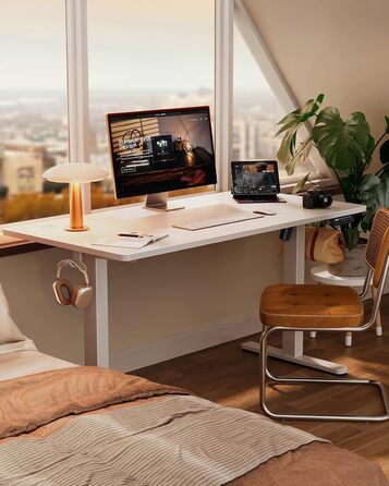 Електрично регульований по висоті стіл 140x70 см, Стіл з регульованою висотою та 4 функціями пам&39яті, Ігровий стіл із чотирисекційною стільницею, Білий 140 x 70 см
