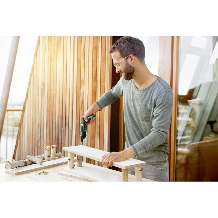 Акумуляторна викрутка Bosch IXO (7-е покоління 3,6 В 2,0 Ач 5,5 Нм в комплекті кутова та ексцентрикова насадка з кабелем micro USB