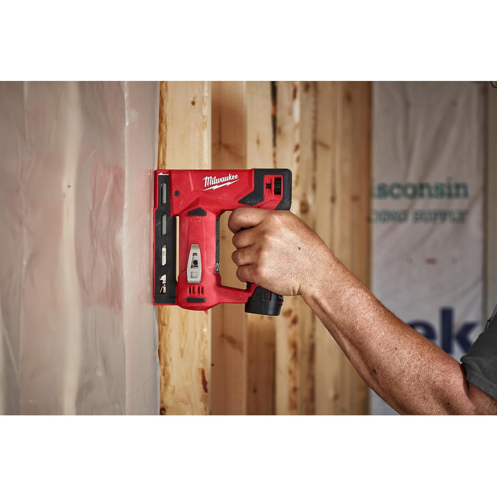 Степлер Milwaukee M12BST-202X, 2.0Ah 12В з акумулятором