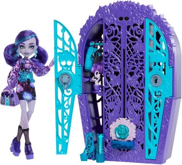 Набір Monster High Secrets Skulltimate, що включає ляльку та аксесуари, Garden Mysteries Twyla із зачарованою шафою та понад 19 сюрпризів для чаювання, таких як одяг для ляльок, HYT74