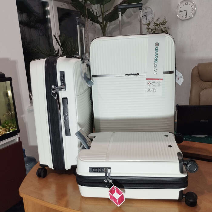 Валіза Swissbrand Malden (S) White (SWB_LHMAL889S)