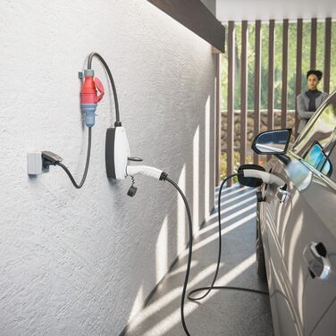 Перехідник ABSINA з вилки Schuko на розетку CEE 16A - Schuko на CEE як аксесуар для електромобіля - Schuko на CEE 16A 5-контактний з кабелем довжиною 60 см та захистом IP44 - кабель-адаптер 230 В 16 А