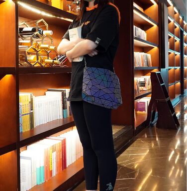 Маленькі жіночі клатчі на кожен день Геометричні сумочки для жінок Яскраві сумочки та сумки на ланцюжку, Геометричні сумки та голографічні крос-боді Набір A