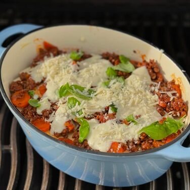 Чавунна кокотниця BBQ-Toro 4,3 л синя, овальна емальована чавунна сковорідка з кришкою чавунна каструля, підходить для індукційних