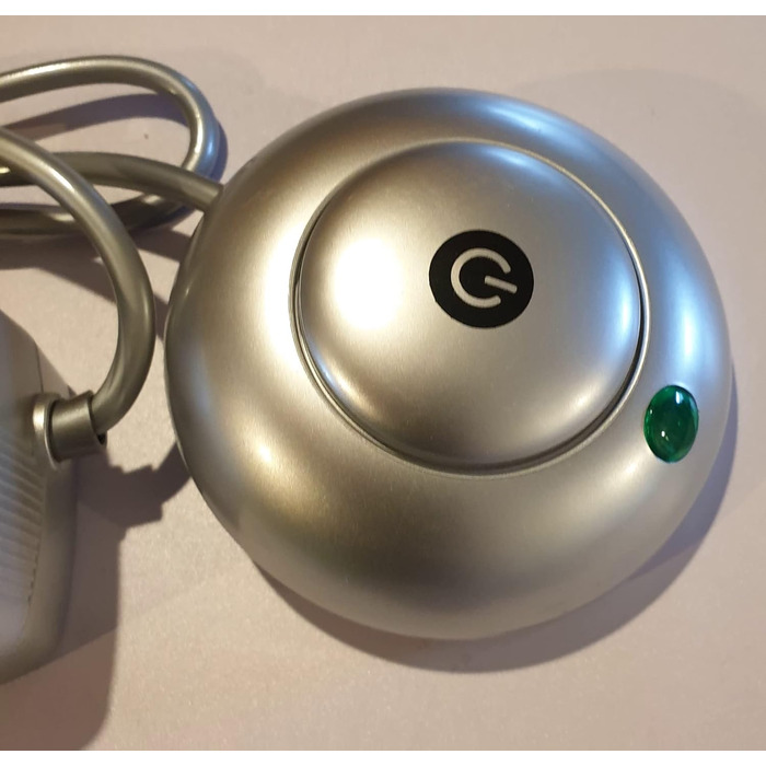 Енергозберігаюча розетка з дизайнерським вимикачем