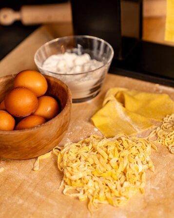 Електрична машина для пасти RGV Pasta Ora 3 насадки, 5 рівнів товщини тіста, насадки для тальйоліні 2 мм та тальйотеле 6 мм