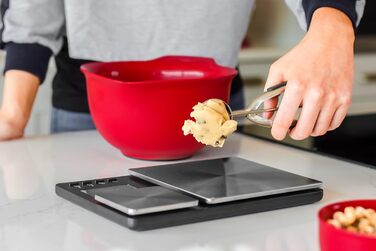 Цифрові кухонні ваги KitchenAid з двома платформами, зважують від 5000 г до 500 г, чорний, з секундоміром одного розміру