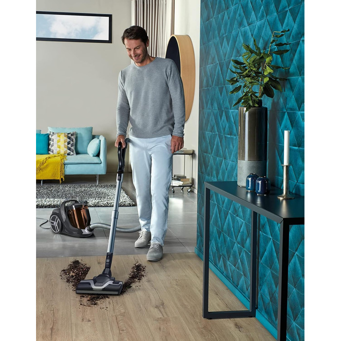 Безмішковий пилосос Silence Force Cyclonic 550 Вт об'єм пилозбірника 2,5 л компактний розмір довговічний двигун EffiTech чорний/ко