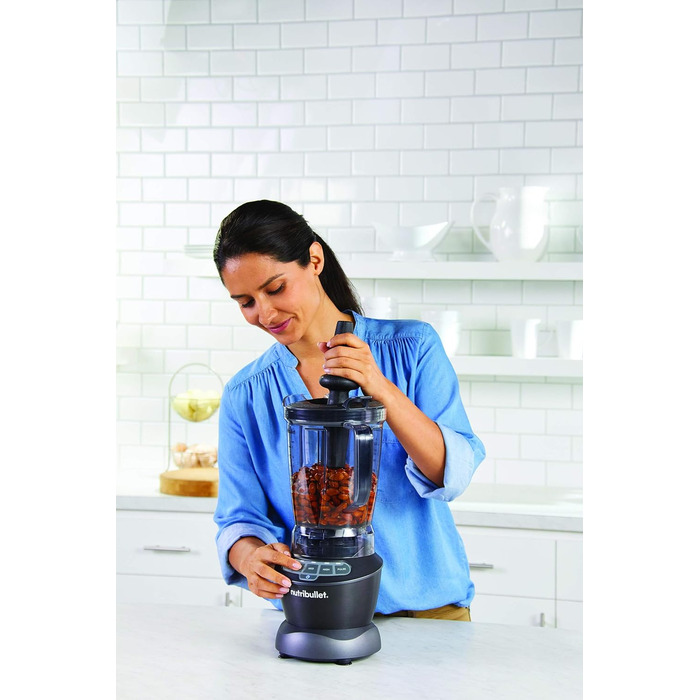 Повнорозмірний блендер nutribullet Combo, електричний блендер, багатофункціональний подрібнювач, професійний, потужність 1200 Вт, глечик 1,9 л, банки 946 мл і 710 мл, чорний, NBF500MB комбінований пакет