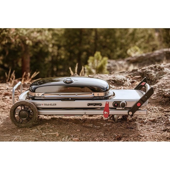 Газовий гриль Weber Traveler/Складана конструкція з колесами, автоматичним блокуванням кришки та термометром кришки, 1 конфорка, ширина 111 см, площа гриля 63 x 34 см, чорний (9010079)