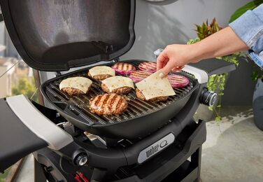 Газовий гриль Weber Q 1200N із бічними столиками
