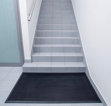 Гумовий килимок для дверей зі скошеним краєм Килимок для дверей для приміщень та вулиці, Чорний гумовий килимок для бруду з шипами, Нековзний, Всепогодний килимок для дверей, Плоский килимок для дверей (60 x 100 см)