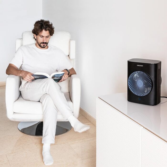 Енергоощадний обігрівач Cecotec ReadyWarm 2070 Max Force Smart, 2000 Вт, 2 рівні потужності, 3 режими, LED-дисплей, пульт ДК, регульований термостат, система безпеки, чорний