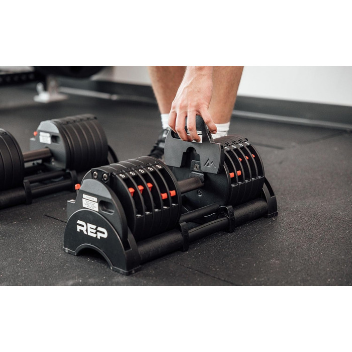 Регульовані гантелі Rep Fitness Quickdraw, доступні в кількох діапазонах ваги, включаючи 5-30, 5-40, 5-50 та 2,3-27,2 кг, 2,3 - 18 кг