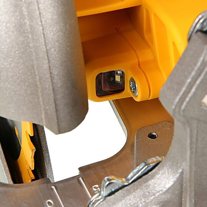 Акумуляторна дискова пила DEWALT DCS570N 18 В Solo Single