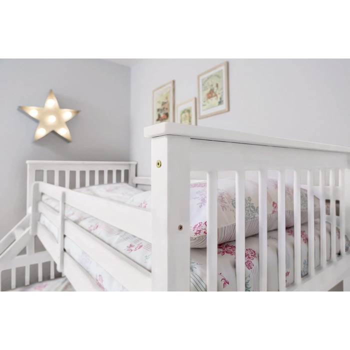 Спальня з двоярусним ліжком, тримісна кімната, двоярусне ліжко, двоспальне ліжко в білому кольорі для дітей