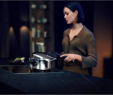 Скороварка WMF Perfect Premium One Pot 6,5 л, 22 см, сталь Cromargan, для індукційних плит, 2 рівні приготування, з універсальним регулятором
