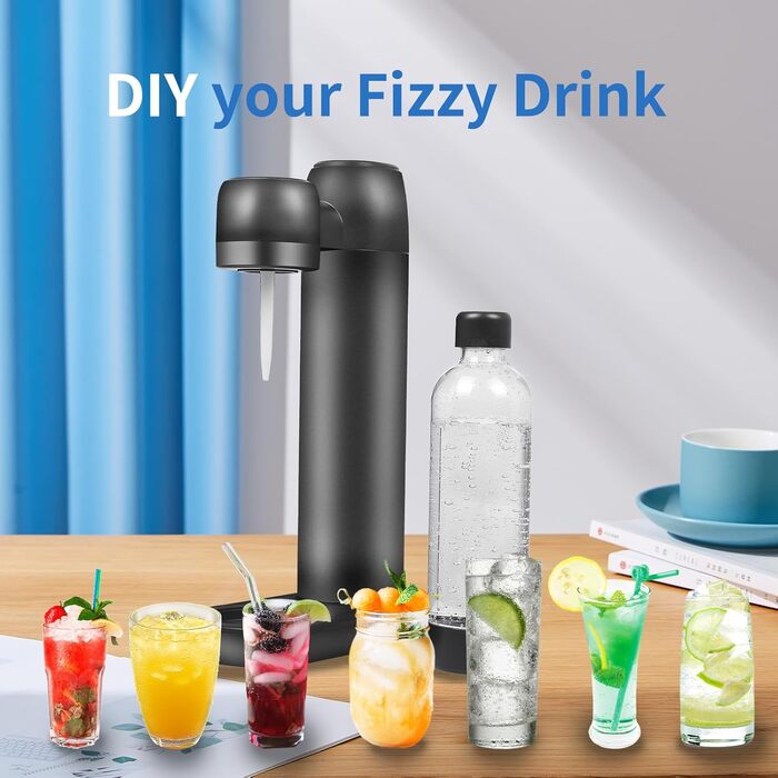 Акумуляторна содова машина Skyehomo з портативною ПЕТ-пляшкою без BPA об'ємом 1 л, автоматичним скиданням тиску, виробником газованої води матового чорного кольору, карбонатором, сумісним зі стандартним циліндром (не входить у комплект)