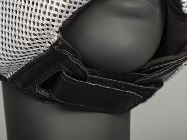 Шолом Paffen Sport Star MESH для спарингу надзвичайно легкий та міцний підходить для боксу, муай-тай, кікбоксингу тощо. Чорний/білий S/M