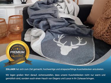 М&39яка ковдра ZOLLNER 150x200 см - Пухнаста та м&39яка двостороння ковдра у двох простих кольорах - Модне плетене обличчя з оленячою головою сірого кольору - Змішана тканина - Можна прати при температурі до 40C - Сертифікована сіра двостороння ковдра Oek