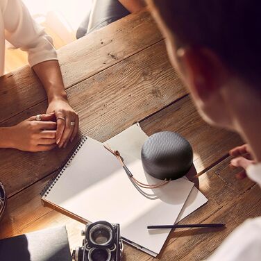 Бездротова портативна водонепроникна Bluetooth-колонка IP67 зі звуком на 360 градусів, голосовим помічником Alexa та спікерфоном,