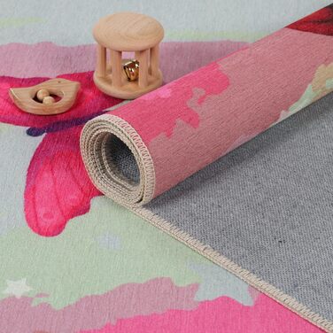 Дитячий килимок SUPERIOR Chasing Butterflies з поліестеру плоского плетіння для приміщень з нековзною нижньою частиною, 1,52 м х 2