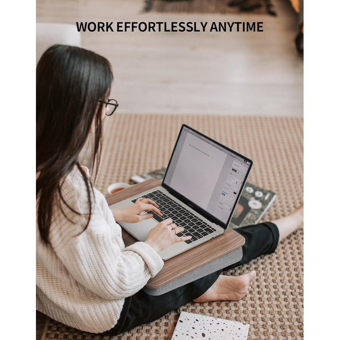 Стіл для ноутбука з подушкою, портативний столик для ліжка, сумісний з ноутбуками до 15,6 дюймів (39,6 см), підставка для ліжка, дивана та килима, підставка для книг, планшетів та графічних планшетів, темне коричневе дерево
