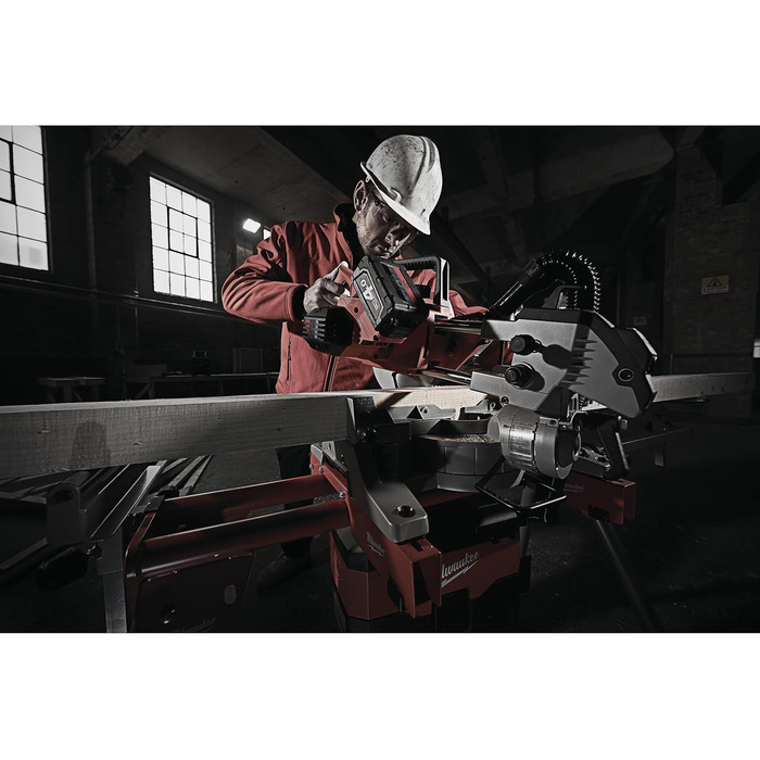 Акумуляторна торцювальна пила Milwaukee M18SMS216-0 M18 SMS216/0, 18 В