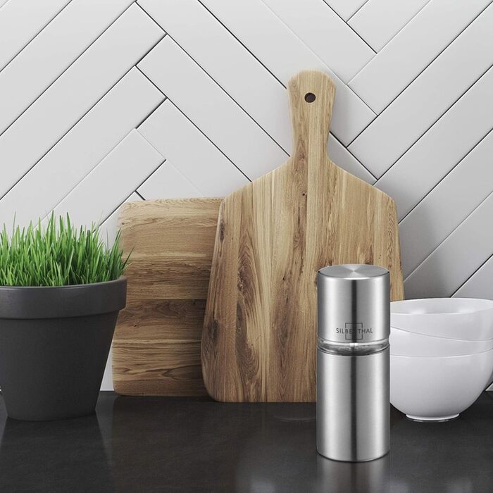 Мускатний млин SILBERTHAL для дрібно подрібненого мускатного горіха - Подрібнювач мускатного горіха з накопичувачем з нержавіючої сталі - терка для спецій