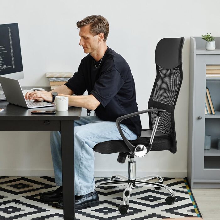 Офісний стілець Yaheetech, ергономічний стілець для роботи з високою спинкою, обертовий стілець, регульована висота з м&39яким сидінням, вантажопідйомність до 135 кг, сітка, чорний