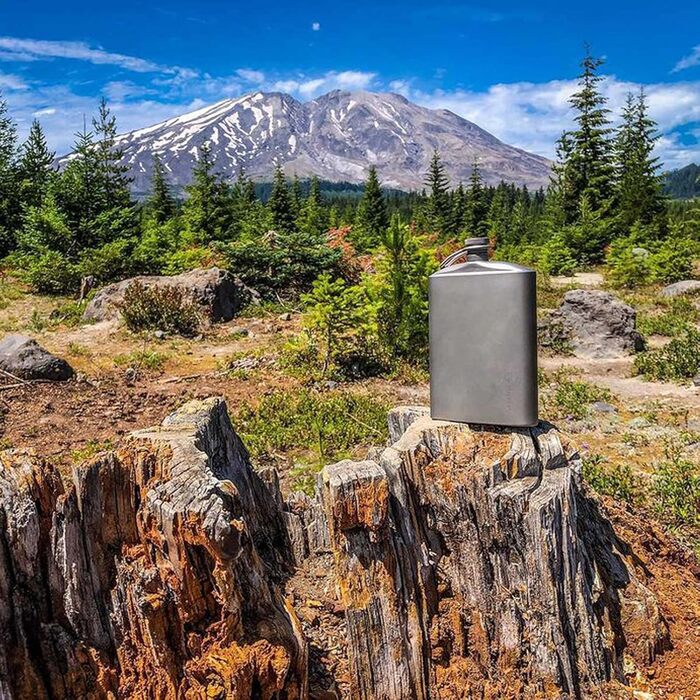 Титанова фляга SILVERANT, 248 мл, надлегка, портативна, герметична, з гвинтовою кришкою, шнурком, тканинним чохлом і лійкою для за