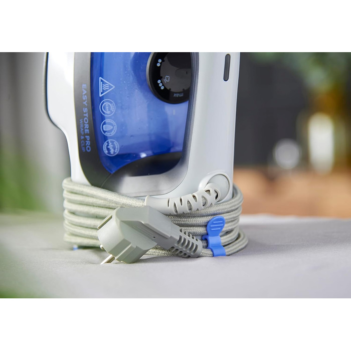 Парова праска Russell Hobbs компактна для зберігання кабелю Wrap & Clip (2400 Вт, 180 г додаткової пари, резервуар для води 320 мл