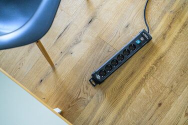 Розетка на 6 розеток (розетка на 6 розеток з вимикачем і кабелем 3 м - кут нахилу захисного контакту розеток 45, зроблено в Німечч