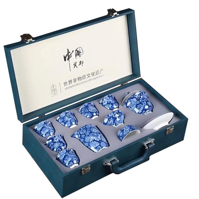 Преміальний синьо-білий порцеляновий чайний набір, 11-предметний вінтажний китайський керамічний чайний сервіз, портативний дорожній чайний набір кунг-фу, подарункова упаковка у валізу - ідеально підходить для любителів чаю