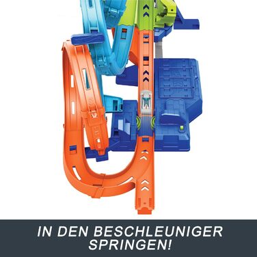 Іграшковий трек Hot Wheels з 4-ма петлями, 3-смуговою зоною зіткнення та прискорювачем на батарейках, складається для зберігання,