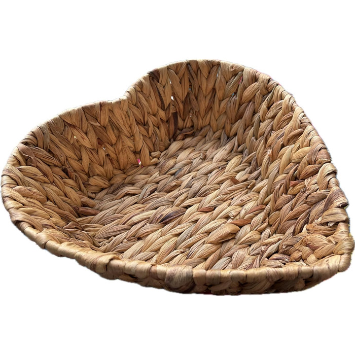 Подарунковий кошик у формі серця з водяного гіацинта натурального кольору з червоним паперовим наповнювачем та подарунковою упаковкою ідеально підходить для Різдва, Дня святого Валентина, весіль або для подарункових кошиків